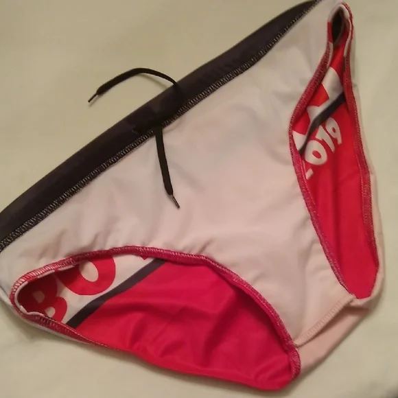 Holiday Swimsuit, Speedo Run - Picture 6 of 7